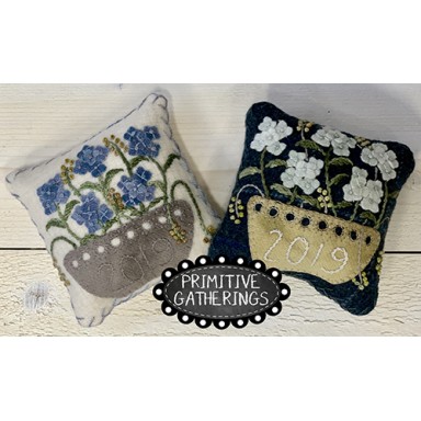 Hydrangea Pincushion Dark Version