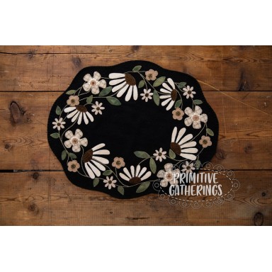 White Flower Table Mat