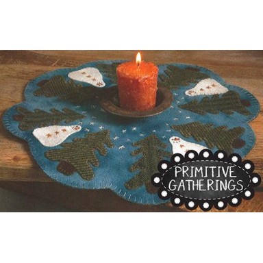 Snowy Gathering Candle Mat