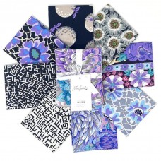 August 2021-Contrast Fat Quarter Bundle
