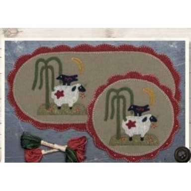 Simply Scalloped Mats Thru the Year June